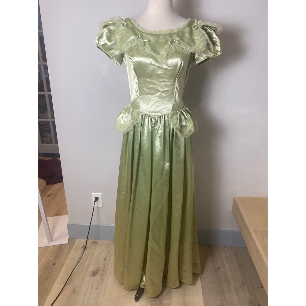 Vintage 1940s Pale Green Satin Gown Lace Trim Peplum Prom Evening Dress EVC